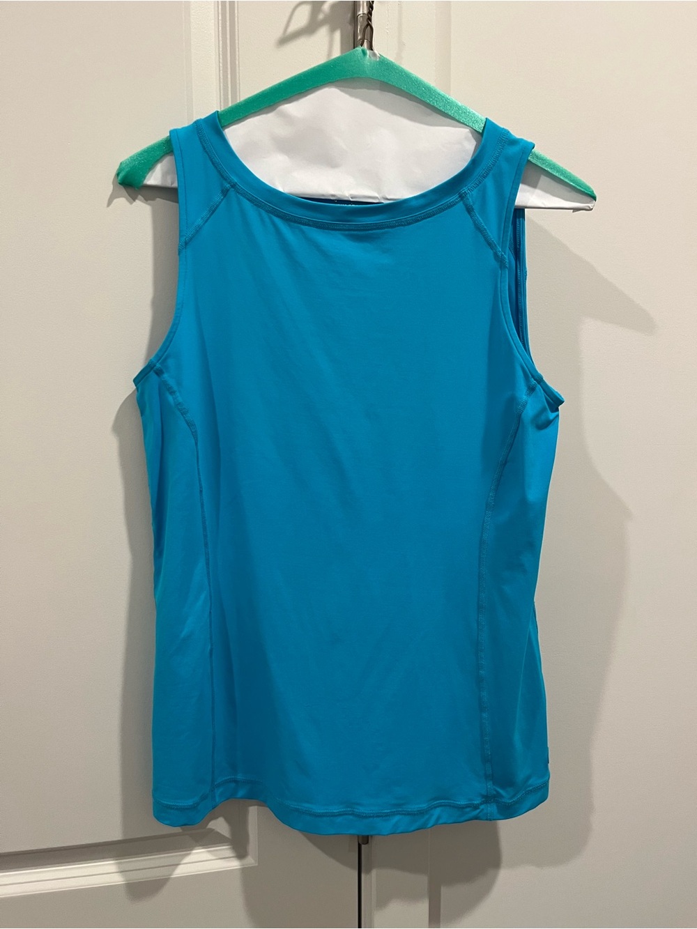 Lilly Pulitzer Women’s Athletic Tank Top in Aqua Blue